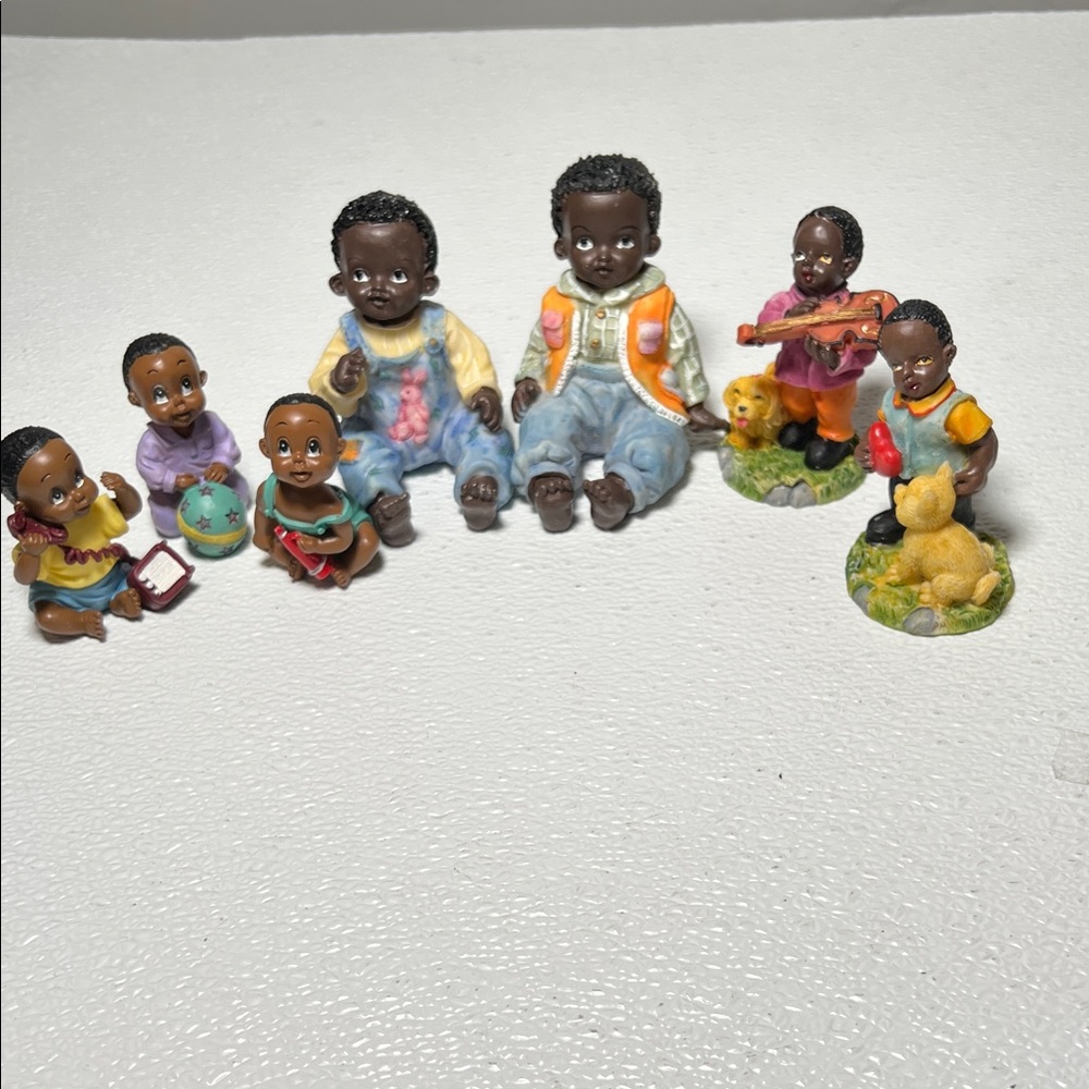 Ceramic World Resin Colorful Kids Figurine Set of 7